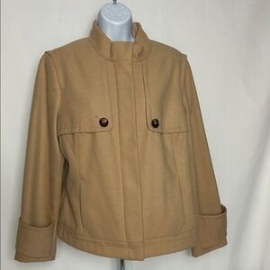 Chico's Size 2 Women’s Size Large Camel Zip Front Lined Short Length Coat